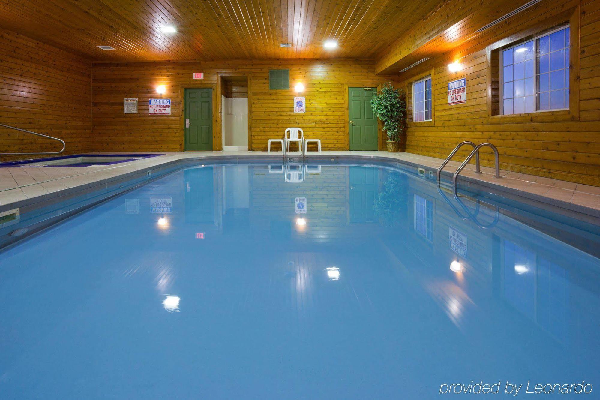 Country Inn & Suites By Radisson, Watertown, Sd Kültér fotó